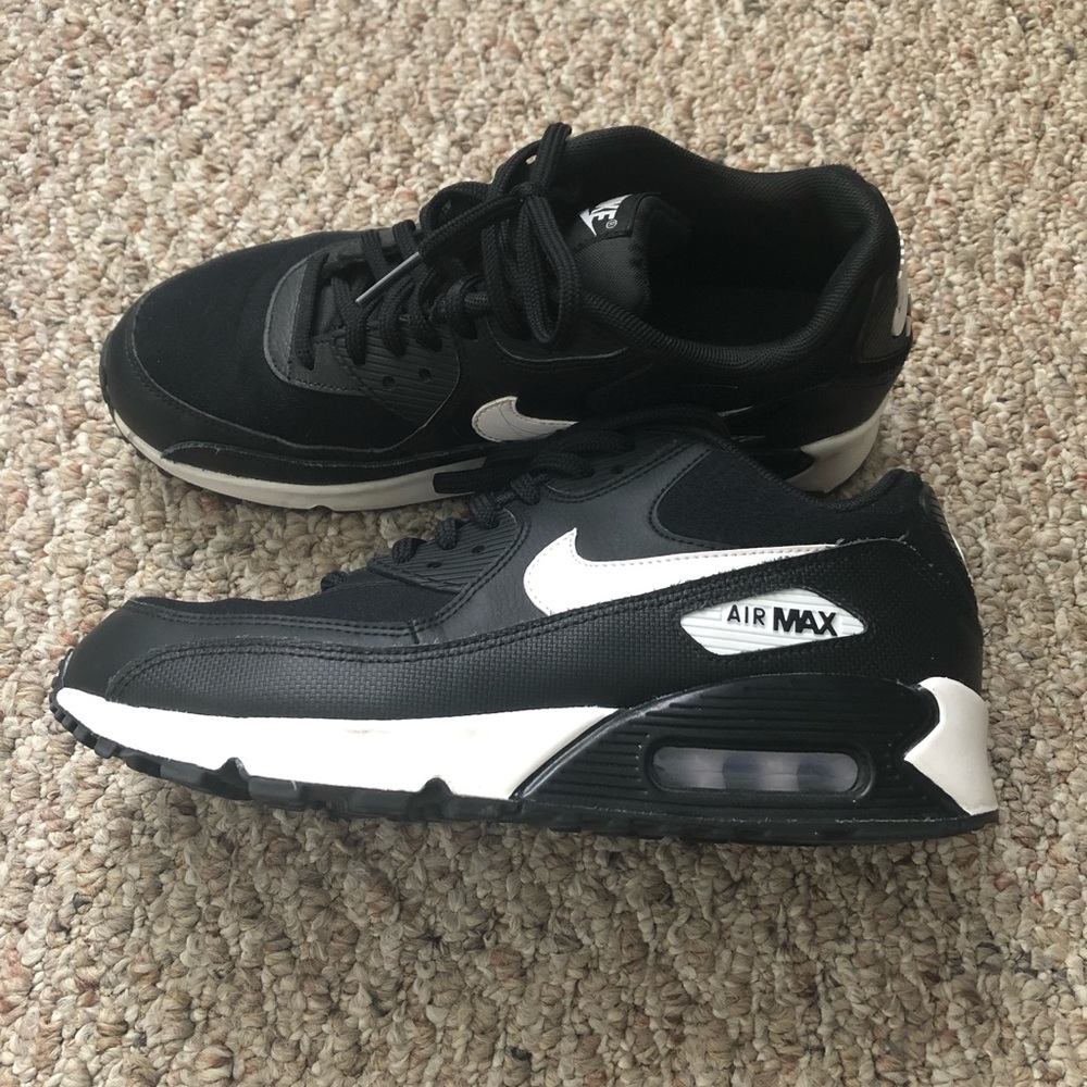 Women’s Black and white Nike Air Maxes